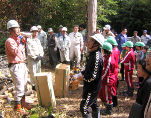 企業の森にて森林整備奉仕活動の状況をご紹介致します。